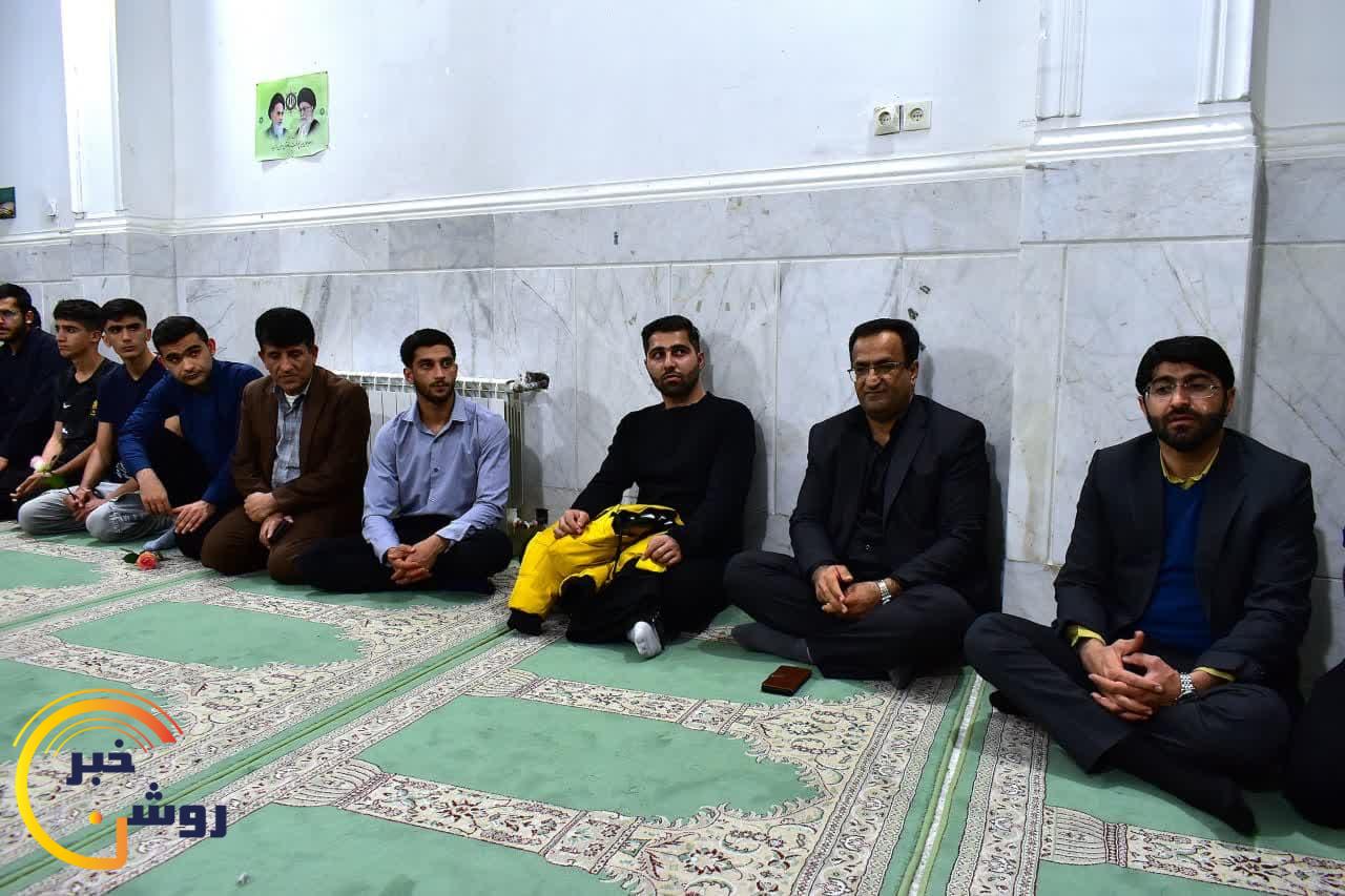 دیدار صمیمی مدیرکل آموزش و پرورش کهگیلویه و بویراحمد با دانشجو معلمان دانشگاه فرهنگیان به مناسبت روز دانشجو