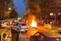 تسنیم: در حوادث اخیر تاکنون ۱۰۳ نفر از نیرو‌های سپاه، بسیج و فراجا شهید شده‌اند / تعداد شهدای تهران، البرز و مازندران نامشخص است / بیشترین آمار با ۳۰ شهید مربوط به استان اصفهان است