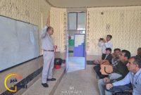 پس از ۳۳ سال؛ معلمی شاگردانش را در چاروسا مجددا به کلاس آورد+ تصاویر پس از ۳۳ سال؛ معلمی شاگردانش را در چاروسا مجددا به کلاس آورد+ تصاویر
